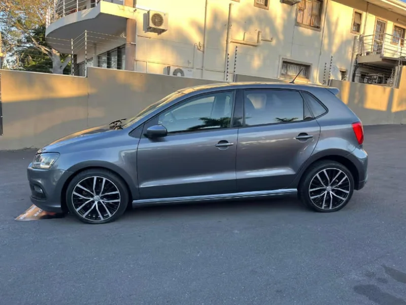 2017 volkswagen polo gp 1.0 tsi r line auto5